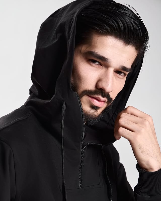 Editorial lookbook frame